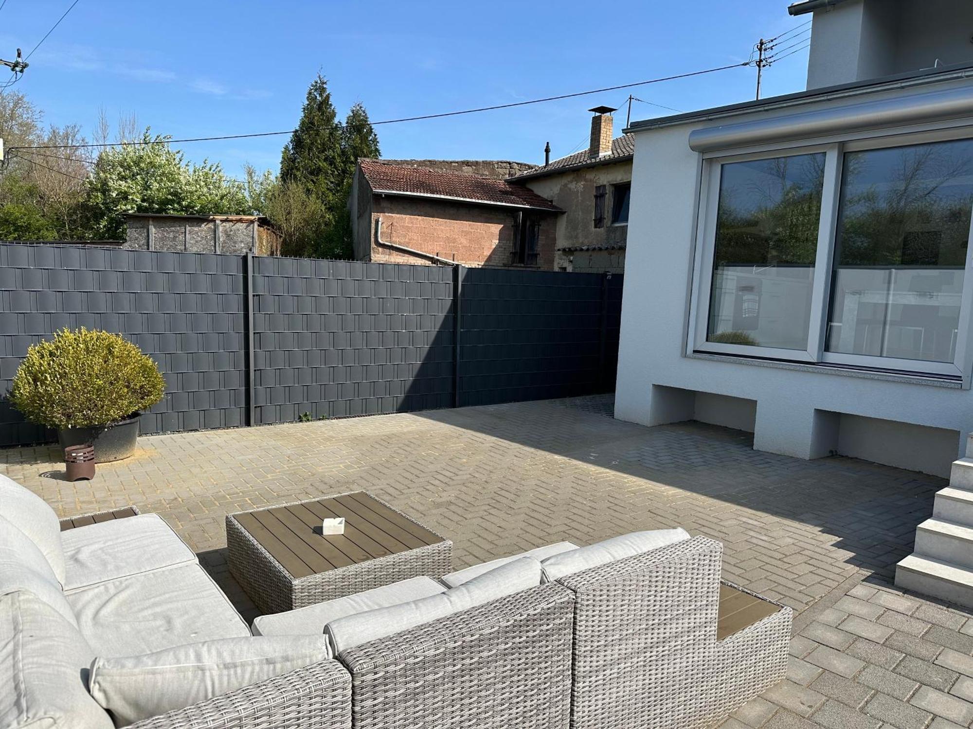 Ferienwohnung Gaestehaus Merzig Neubau エクステリア 写真